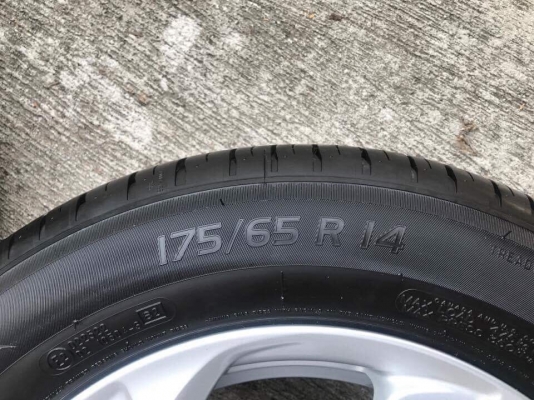แม็กป้ายแดง Honda Brio Amaze พร้อมยางMichelin 175-65-14 ปลายปี16
