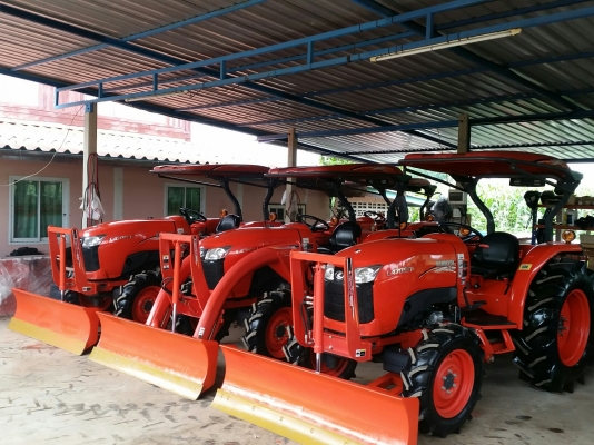 KUBOTA  L 4708 SP (4WD)  2 เพลา   สภาพใหม่สวยๆ