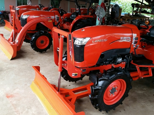 KUBOTA  L 4708 SP (4WD)  2 เพลา   สภาพใหม่สวยๆ
