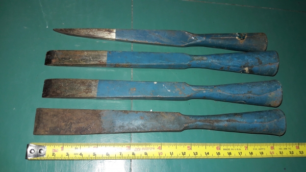 ขายสิ่วบ้องชุด4ด้าม งานเก่าเก็บ