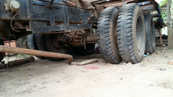 ขายเทลเลอร์ 10 ล้อหน้ายาว 2 เพลาเดิมTX ไม่มีทะเบียน 0857389138 ราคาต่อรองได้