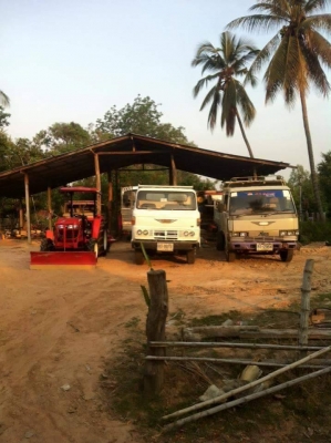 ขายยกชุด1,100,000จำนวน5คันติดต่อ0986288979ตามรูปเลยคับแบคโฮ PC150-3 รถไถยันมา49แรง  รถดั้มFC117 และKM110ต่อดั้มใหม่