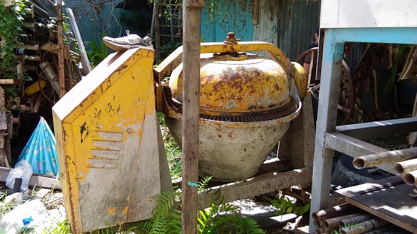 ขายเครื่องมือก่อสร้างมือสองหลายรายการ-ตู้เชื่อม/แท่นตัดเหล็กWinner/โม่ผสมปูนคอนกรีต/ลิฟท์กระป๋อง/ลิฟท์กว้านขึ้นปูนพร้อมโครง/ป็อบเหล็ก/เคื่องตบดินตบทรายและอื่นๆ