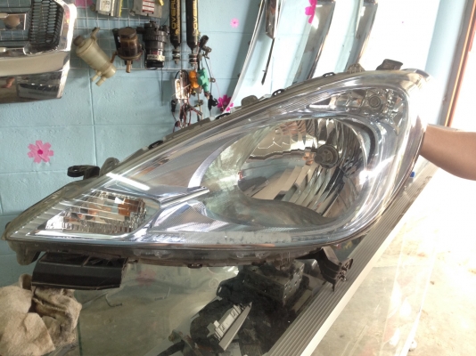 ขายไฟหน้า JAZZ"09