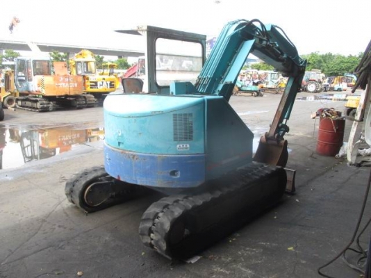 ขายรถขุดขนาด5ตัน ยี่ห้อ  KUBOTA  รุ่น  RX501 เครื่องยนต์ V220B เก่าจากนอก ยังไม่เคยใช้งาน ขาย 270,000 บาท*