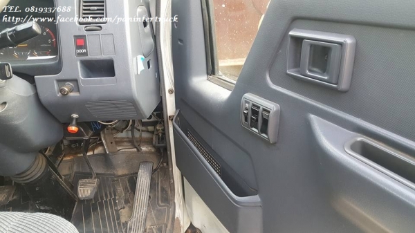 FROM JAPAN*หัวเก๋งรถบรรทุก 6 ล้อกลาง / CABIN TOYOTA DYNA  :BU212 -350-400 / (รุ่นยกหัวได้ /มีแหนบ /คัสซี ) ราคาเพียง 68,000 บาท สนใจรีบติดต่อ 0819337688,  line id 0819337688 http://www.facebook.com/panintertruck