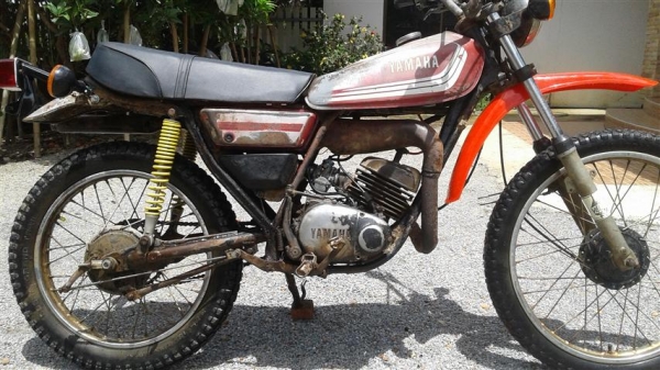 ขาย DT100 เอกสารพร้อมชุดโอนเครื่องดีเหมาะไปจัดสภาพต่อ