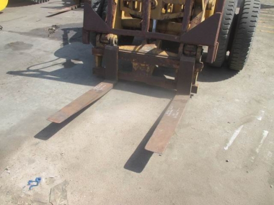 ขายรถตัก TCM  SD23 เครื่องยนต์ 6 สูบ /มีงา/มีบุ้งกี๋  รถเก่านอก ขายตามสภาพ ทำงานได้เป็นปกติขายถูกราคา170,000 บาท (นำไปปรับสภาพเอง)