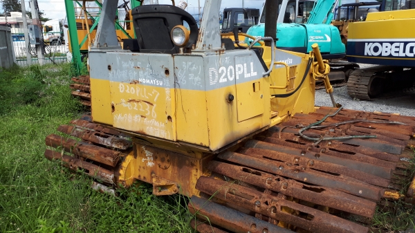 รถดัน D20PLL-5 มี-7 ด้วย แทรคกว้างพิเศษ สนใจติดต่อ 0918897757 รถดัน D20PLL-5 มี-7 ด้วย แทรคกว้างพิเศษ สนใจติดต่อ 0918897757