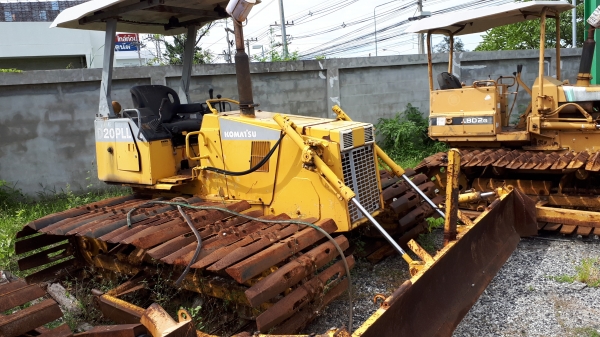 รถดัน D20PLL-5 มี-7 ด้วย แทรคกว้างพิเศษ สนใจติดต่อ 0918897757 รถดัน D20PLL-5 มี-7 ด้วย แทรคกว้างพิเศษ สนใจติดต่อ 0918897757