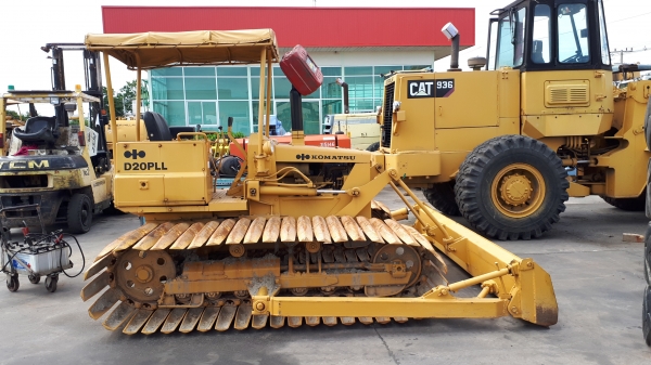 รถดัน D20PLL-5 มี-7 ด้วย แทรคกว้างพิเศษ สนใจติดต่อ 0918897757