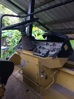 รถบดสั่นเสทือนเบรคดาวน์ขนาด8ตัน BOMAX BW151AD