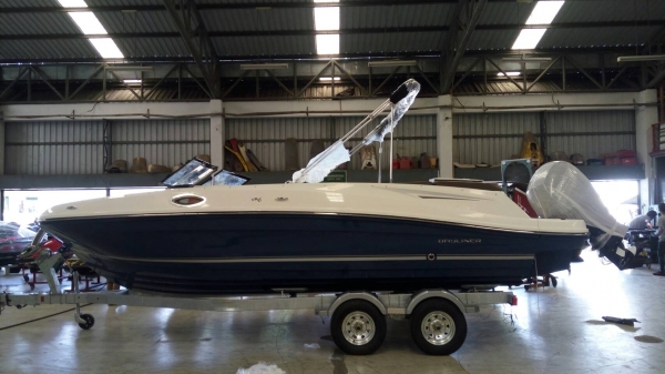 เรือ Bayliner vr6