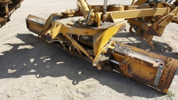 รถเกรด CAT 12G #61M09620 Mid Mount Scarifier นำเข้าจากอเมริกา โทร ภัทร 098-2492100