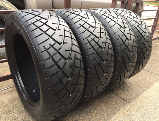 ยางป้ายแดง Wideway 255 55 18 ปี17 ดอกป้ายแดง เนื้อนิ่มๆ ใช้ยาว ราคาเร้าใจ