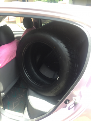 ยางป้ายแดง Wideway 255 55 18 ปี17 ดอกป้ายแดง เนื้อนิ่มๆ ใช้ยาว ราคาเร้าใจ