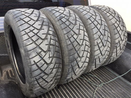 ยางป้ายแดง Wideway 255 55 18 ปี17 ดอกป้ายแดง เนื้อนิ่มๆ ใช้ยาว ราคาเร้าใจ