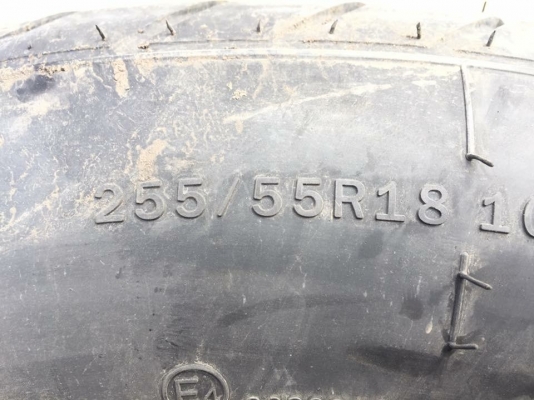 ยางป้ายแดง Wideway 255 55 18 ปี17 ดอกป้ายแดง เนื้อนิ่มๆ ใช้ยาว ราคาเร้าใจ