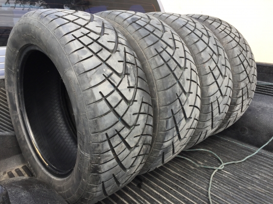 ยางป้ายแดง Wideway 255 55 18 ปี17 ดอกป้ายแดง เนื้อนิ่มๆ ใช้ยาว ราคาเร้าใจ