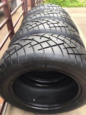 ยางป้ายแดง Wideway 255 55 18 ปี17 ดอกป้ายแดง เนื้อนิ่มๆ ใช้ยาว ราคาเร้าใจ