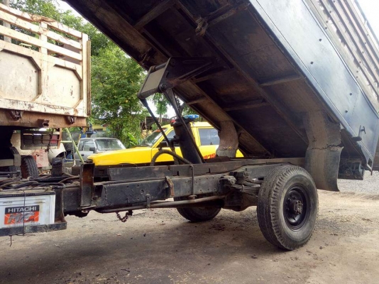 อีแต๋นสี่ล้อดั๊ม อีแต๋นสี่ล้อดั๊ม