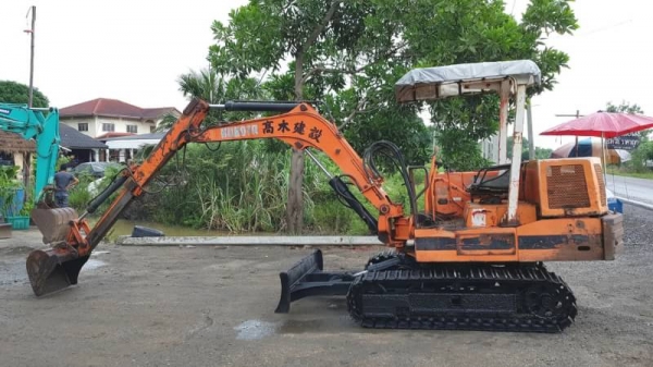 ขายด่วนรถแบคโฮKUBOTAคูโบต้าKH35เทียบเท่าPC35เครื่องคูโบต้า3สูบปั่มแรงรถนอกเพิ่งนำเข้ามาใหม่ยังไม่เคยใช้งานในเมืองไทยเลย