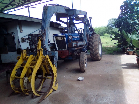 รถคีบอ้อย FORD 6,600