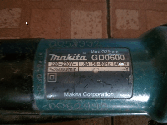 -ขายเครื่องเจียรู MAKITA Model.GD0600 400W. 25000r/min
