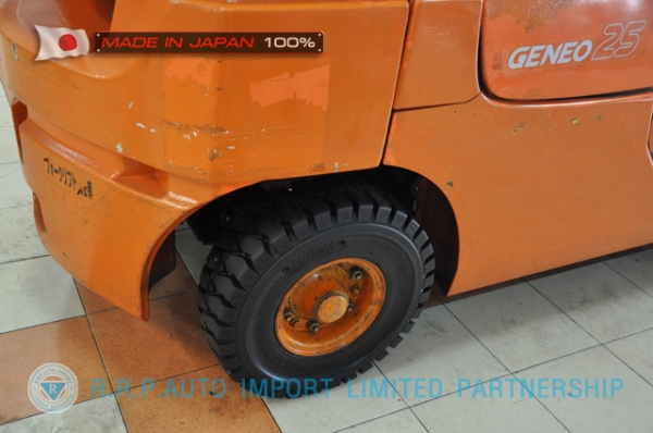 ขายรถโฟล์คลิฟท์มือสอง TOYOTA รุ่น 7FG25-16316 นำเข้าจากประเทศญี่ปุ่น 100\% ไม่เคยใช้งานในไทย