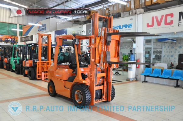 ขายรถโฟล์คลิฟท์มือสอง TOYOTA รุ่น 7FG25-16316 นำเข้าจากประเทศญี่ปุ่น 100\% ไม่เคยใช้งานในไทย