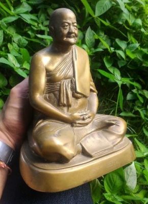 หลวงพ่อสุ่น วัดบางปลาหมอ บางบาล อยุธยา หน้าตัก 5นิ้วครึ่ง พระเก่าหิ้ง เนื้อทองเหลือง บูชาเพื่อความสิริมงคล