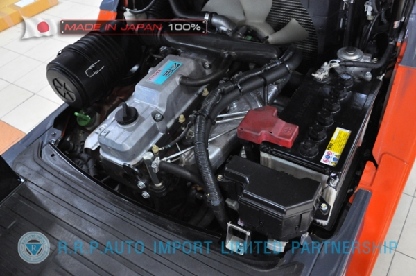 ขายรถโฟล์คลิฟท์มือสอง TOYOTA รุ่น 8FD25-34433 นำเข้าจากประเทศญี่ปุ่น 100\% ไม่เคยใช้งานในไทย