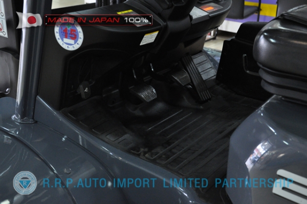 ขายรถโฟล์คลิฟท์มือสอง TOYOTA รุ่น 8FD25-34433 นำเข้าจากประเทศญี่ปุ่น 100\% ไม่เคยใช้งานในไทย