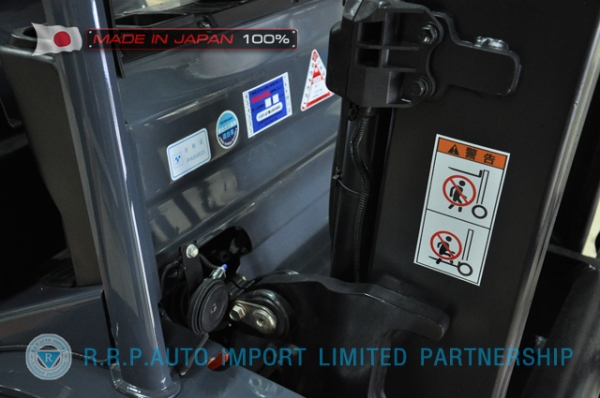ขายรถโฟล์คลิฟท์มือสอง TOYOTA รุ่น 8FD25-34433 นำเข้าจากประเทศญี่ปุ่น 100\% ไม่เคยใช้งานในไทย