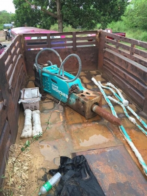 หัวเจาะใช้กับแบคโฮ200 ซื้อมาใช็แค่ครั้งเดียว เจ้าของขายเองราคาต่อรองใด้