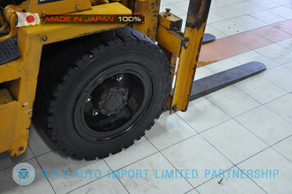 ขายรถโฟล์คลิฟท์มือสอง KOMASTSU รุ่น FG30-70464 นำเข้าจากประเทศญี่ปุ่น 100\% ไม่เคยใช้งานในไทย