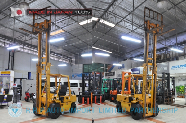 ขายรถโฟล์คลิฟท์มือสอง KOMASTSU รุ่น FG30-70464 นำเข้าจากประเทศญี่ปุ่น 100\% ไม่เคยใช้งานในไทย