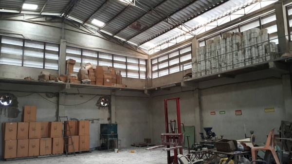 ขายถูก ที่ดินเนื้อที่ 1-1-70 ไร่ พร้อมโกดัง 2 หลัง อยู่ถนนสามพราน 12 พื้นที่สีชมพู เขตจังหวัดนครปฐม ขายถูก ที่ดินเนื้อที่ 1-1-70 ไร่ พร้อมโกดัง 2 หลัง อยู่ถนนสามพราน 12 พื้นที่สีชมพู เขตจังหวัดนครปฐม