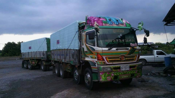 พ่วง 24 ล้อ HINO MEGA320 ปี 47 กระบะมิเนียมพืชไร่-ดั้ม อู่ธวัชชัยการช่าง เครื่องเกียร์ เดิม ๆ ยางเต็๋ม  ราคา 2.1 ล้านต่อรอง พ่วง 24 ล้อ HINO MEGA320 ปี 47 กระบะมิเนียมพืชไร่-ดั้ม อู่ธวัชชัยการช่าง เครื่องเกียร์ เดิม ๆ ยางเต็๋ม  ราคา 2.1 ล้านต่อรอง