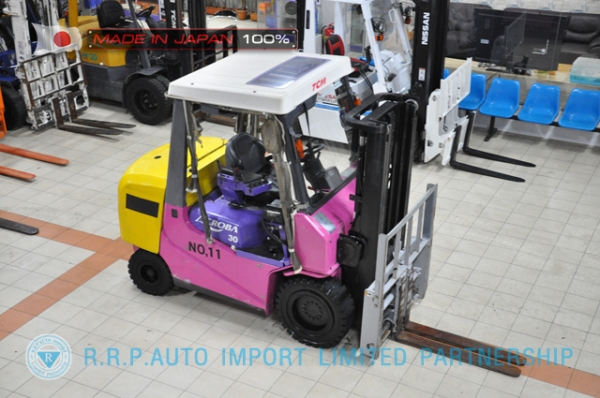 ขายรถโฟล์คลิฟท์มือสอง TCM รุ่น FA30D-09P00569 นำเข้าจากประเทศญี่ปุ่น 100\% ไม่เคยใช้งานในไทย