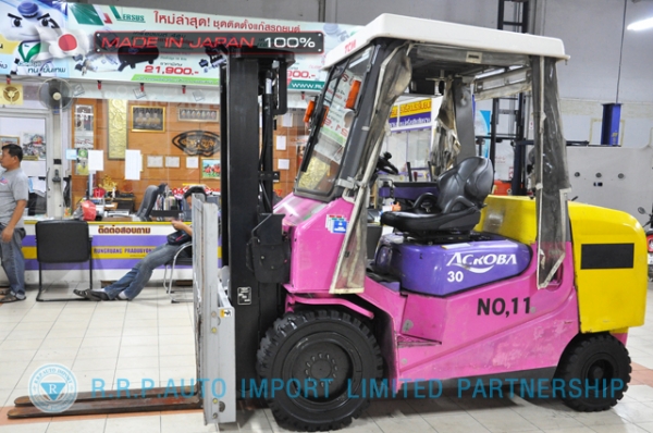 ขายรถโฟล์คลิฟท์มือสอง TCM รุ่น FA30D-09P00569 นำเข้าจากประเทศญี่ปุ่น 100\% ไม่เคยใช้งานในไทย