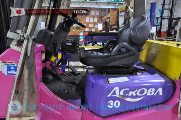 ขายรถโฟล์คลิฟท์มือสอง TCM รุ่น FA30D-09P00569 นำเข้าจากประเทศญี่ปุ่น 100\% ไม่เคยใช้งานในไทย