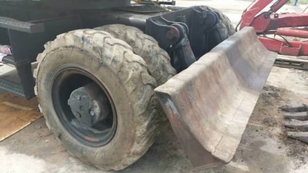 ขาย 990,000 บาท KOMATSU PW130-7 เครื่องดี ปั้มแรง  ไฟฟ้าครบ เอกสารเล่มทะเบียน  รถอยู่ จ.วังน้อย  สนใจโทร&amp;ไอดีไลน์ 0610710295