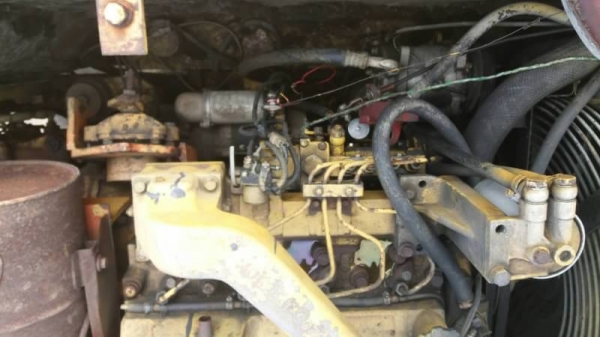 ขาย 990,000 บาท KOMATSU PW130-7 เครื่องดี ปั้มแรง  ไฟฟ้าครบ เอกสารเล่มทะเบียน  รถอยู่ จ.วังน้อย  สนใจโทร&amp;ไอดีไลน์ 0610710295