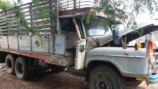 ขายด่วนรถสิบล้อหัวยาวเครือง160แรงช่วงล่างร็อคเล็กรถสวย ขายด่วนรถสิบล้อหัวยาวเครือง160แรงช่วงล่างร็อคเล็กรถสวย