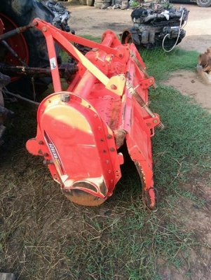 รถไถ่คูโบต้า4708 ปี่2555 (คานโค้ง) ดันหน้า ผาลหลัง24*5 พร้อมโรตารี่