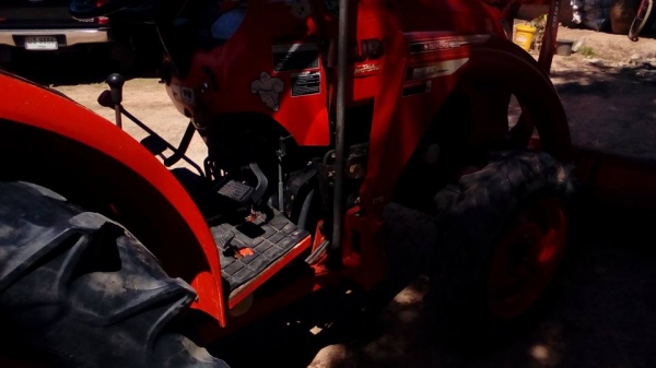 รถไถ่คูโบต้า4708 ปี่2555 (คานโค้ง) ดันหน้า ผาลหลัง24*5 พร้อมโรตารี่