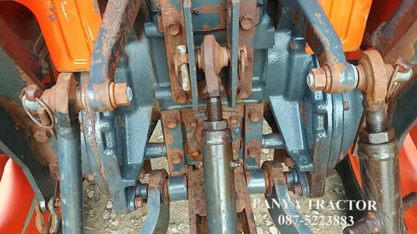 สินค้าเข้าใหม่ #ขายรถแทรกเตอร์มือสอง #คูโบต้าL3008 4WD 30 แรงม้า ราคา 220,000 บ. รถสภาพดี พร้อมใช้งาน  สีเดิมๆ จากโรงงาน ผ่านการใช้งานมา 820 ชม.พร้อมผานพรวน 6&times;22จัดส่ง อ.เมือง จ.กำแพงเพชร