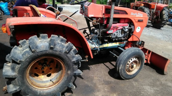 รถไถสิงห์สยามพร้อมใบมีดคับส่งใด้ทุกจังหวัดคับ รถไถสิงห์สยามพร้อมใบมีดคับส่งใด้ทุกจังหวัดคับ