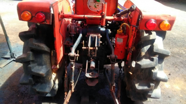 รถไถสิงห์สยามพร้อมใบมีดคับส่งใด้ทุกจังหวัดคับ รถไถสิงห์สยามพร้อมใบมีดคับส่งใด้ทุกจังหวัดคับ